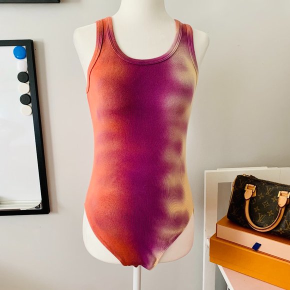 AGOLDE TIE DYE RIBBED KNIT BODYSUIT - Picture 1 of 10